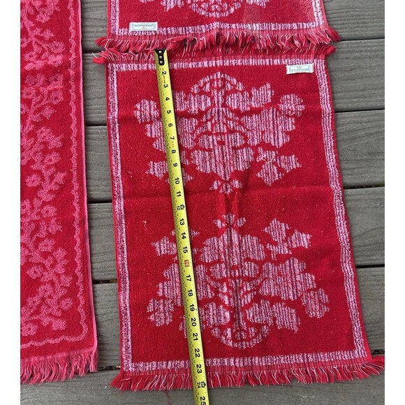 Vintage CANNON Monticello Red Floral Sculpted Fringe Bath & Hand Towel Set MCM - Picture 11 of 16
